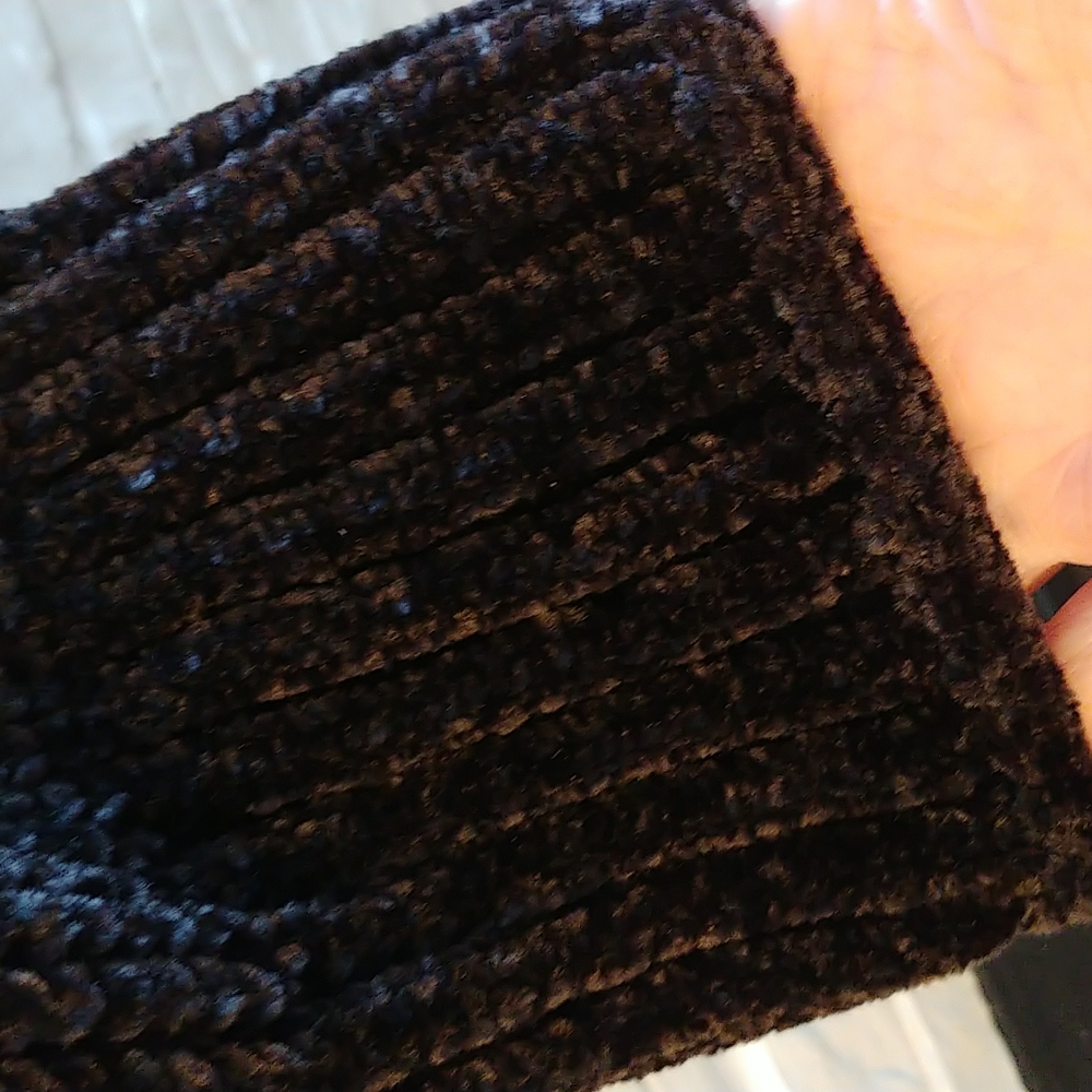 89th & Madison Black Heathered Chenille Sweater – 1X - Picture 7 of 8